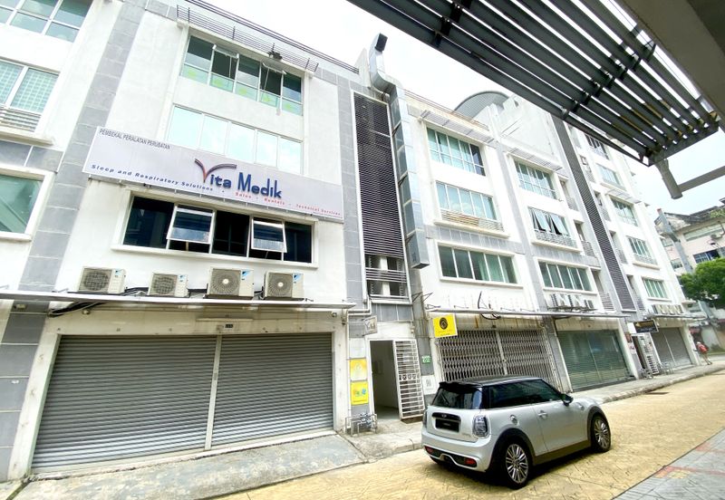 Parklane Commercial Hub