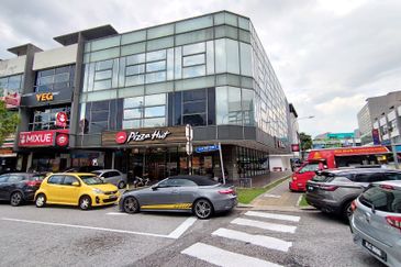 The Trillium @Lake Fields