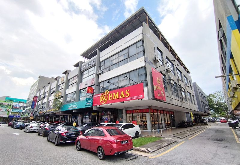 The Trillium @Lake Fields