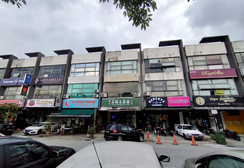 The Trillium @Lake Fields