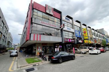 The Trillium @Lake Fields