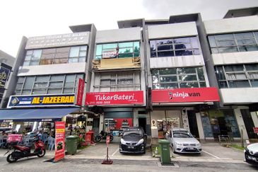 The Trillium @Lake Fields