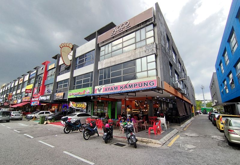 The Trillium @Lake Fields