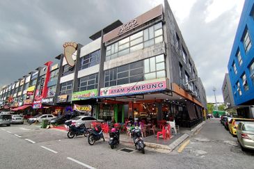 The Trillium @Lake Fields