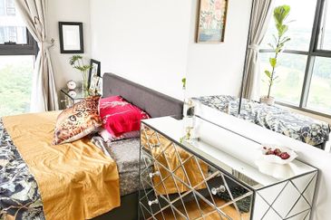 Dianthus @ Tropicana Gardens