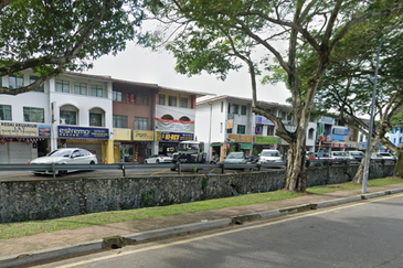 Bandar Sri Damansara, 2sty CORNER Terrace House with Big Land, FREEHOLD for Sale RM 2mil