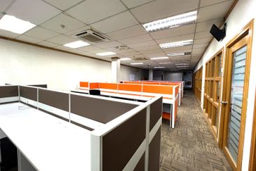 HiCom-Glenmarie Industrial Park