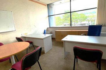 HiCom-Glenmarie Industrial Park