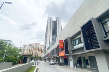 Kampung Sungai Kayu Ara