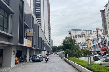 Kampung Sungai Kayu Ara