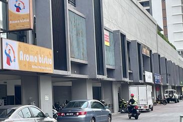 Kampung Sungai Kayu Ara