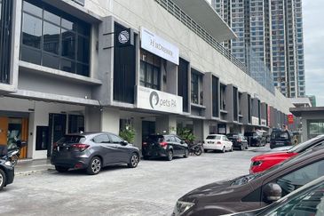 Kampung Sungai Kayu Ara