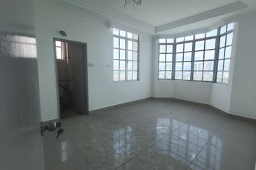 Heritage (Menara Warisan)