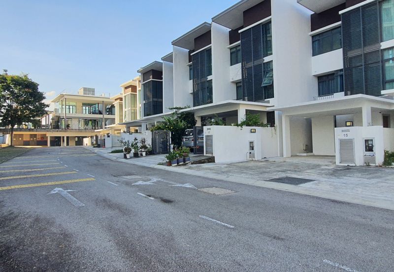 Cyberjaya w 3 sty/4 sty Superlink House, Freehold