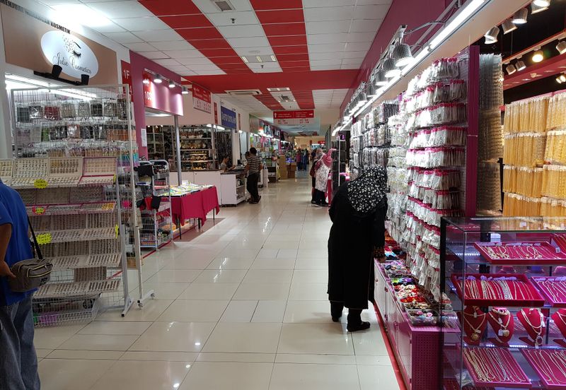 GM Klang Wholesale City