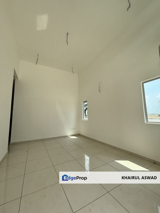 JALAN KAPAR, KAPAR, SELANGOR RUMAH SEMI-D TAMAN KAPAR INDAH UNTUK DIJUAL! , Selangor, Kapar 