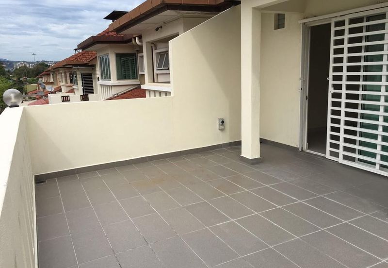 Bandar Tun Hussein Onn