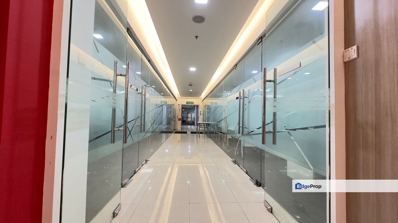 Reno Full Furnish 1st floor Office Seksyen 22 Shah Alam, Selangor, Shah Alam