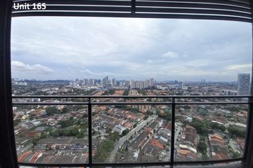 Biji Living (Seventeen Residences)