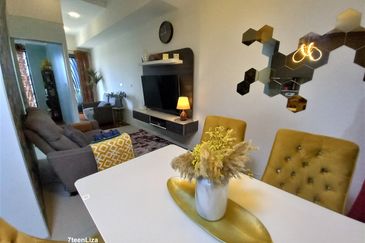 Biji Living (Seventeen Residences)