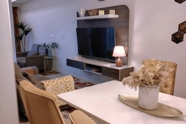 Biji Living (Seventeen Residences)