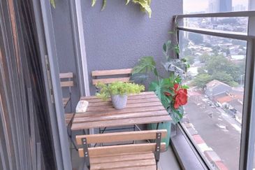 Biji Living (Seventeen Residences)