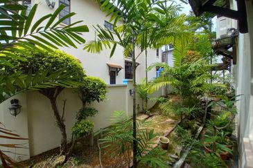 Jalan Bukit Rahman Putra