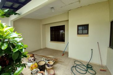 Jalan Bukit Rahman Putra