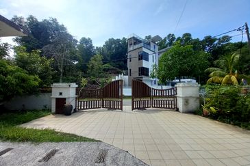 Jalan Bukit Rahman Putra