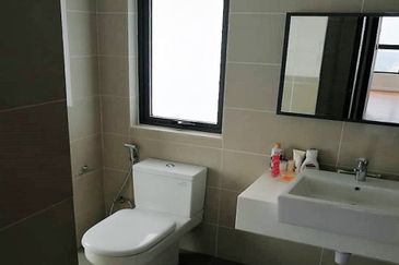 Biji Living (Seventeen Residences)