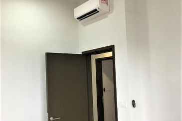 Biji Living (Seventeen Residences)