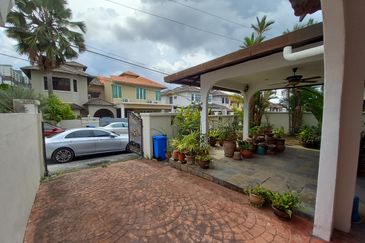 Jalan Bukit Rahman Putra