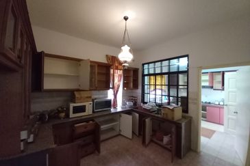 Jalan Bukit Rahman Putra