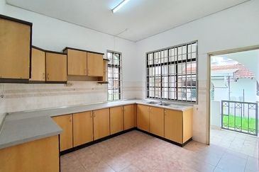 Jalan Bukit Rahman Putra