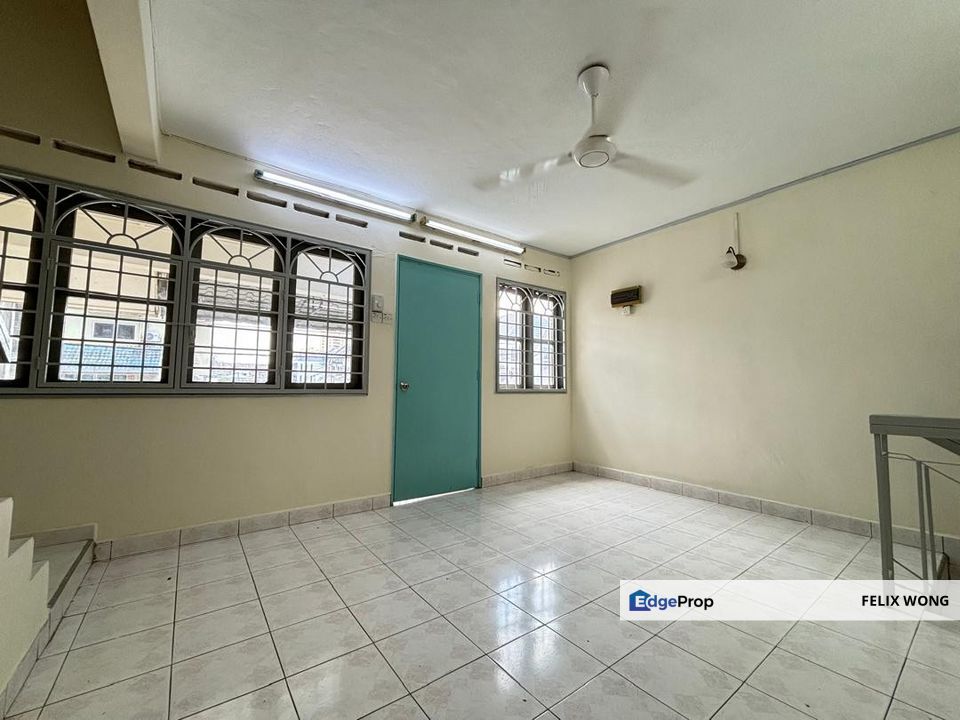 Super Cheap! Townhouse For Sale!! Taman Lembah Maju, Ampang, Selangor, Pandan Indah