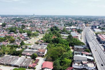 (9,772 KP, Depan KB Mall, Tanah Rata) Tanah Komersil di Bandar Kota Bharu, Kelantan
