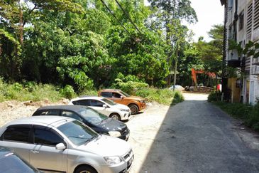 (9,772 KP, Depan KB Mall, Tanah Rata) Tanah Komersil di Bandar Kota Bharu, Kelantan