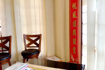 Bukit Jelutong (beside field)