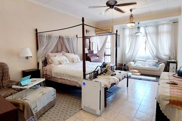 Bukit Jelutong (beside field)