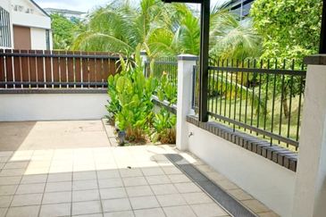 Tropicana Golf & Country Resort