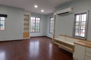 Tropicana Golf & Country Resort