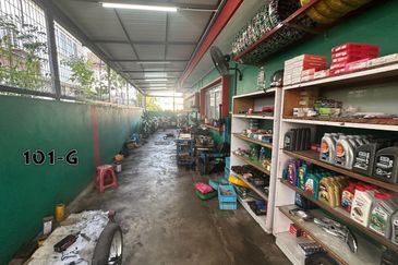  Tenanted Facing Mainraod 2 Sty Shop Bunglow @ Jalan Sireh Klang For Sale