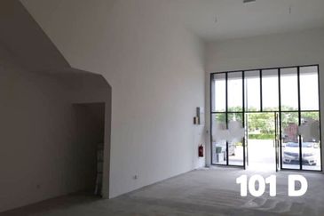 Facing Mainroad 2 Sty Shoplot Eco Sanctuary For Sale