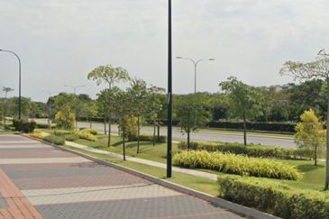 Facing Mainroad 2 Sty Shoplot Eco Sanctuary For Sale