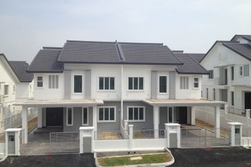 Hillview residence, Bandar Teknologi Kajang Semi D