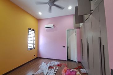 Avis 2 @ Setia Alam Sari