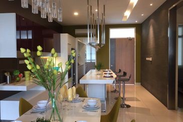 24x85 3 Storey Superlink House, Poolvillas, Reflexion Puchong, Taman Nusaputra Puchong, Near Cyberjaya