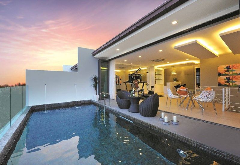 24x85 3 Storey Superlink House, Poolvillas, Reflexion Puchong, Taman Nusaputra Puchong, Near Cyberjaya