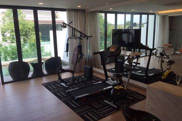 24x85 3 Storey Superlink House, Poolvillas, Reflexion Puchong, Taman Nusaputra Puchong, Near Cyberjaya