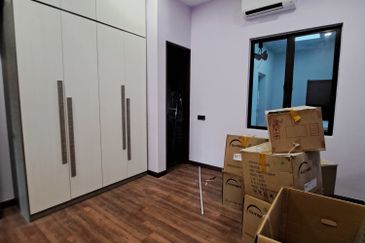 Alam Sari Bangi, Fully Renovated 2 Storey SEMI D HOUSE, Near Kajang, Putrajaya, Bangi UKM, Freehold